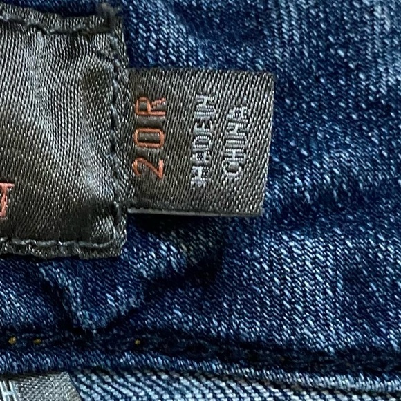 Torrid BoyFriend Blue Denim Jeans Size 20 Regular - Picture 7 of 9